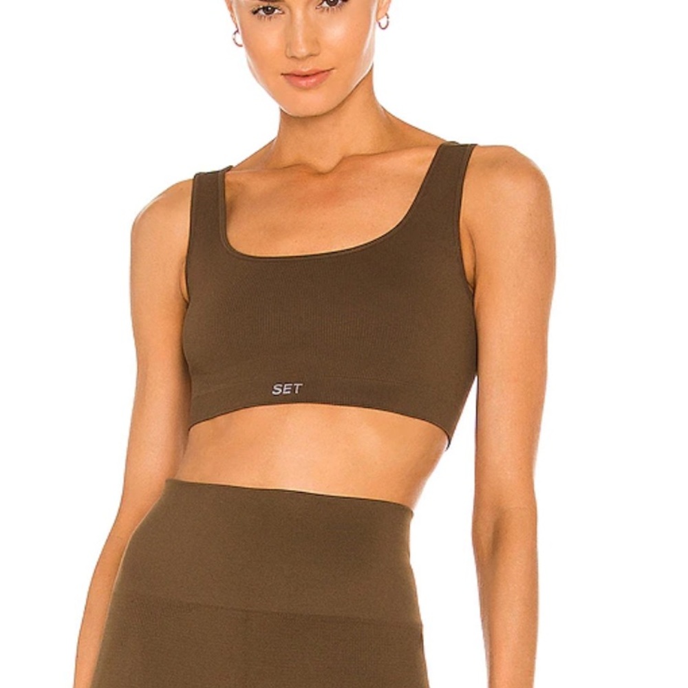 SETactive X REVOLVE Box Cut Sports Bra